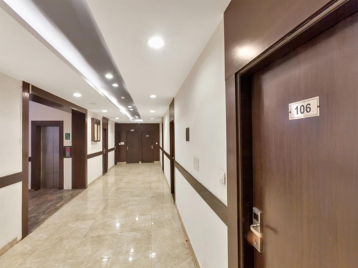 Hotel Oyo 9841 The Vivir 1 Noida Zewnętrze zdjęcie