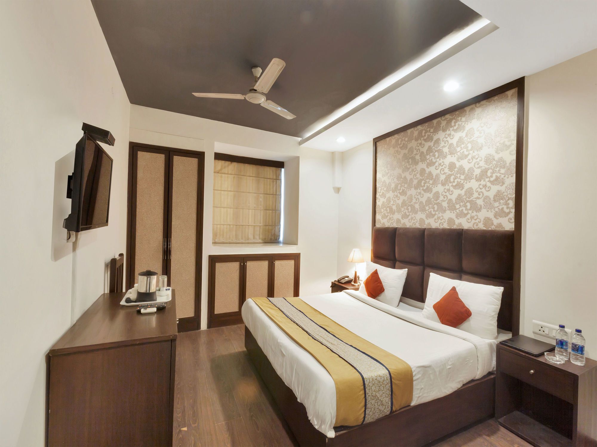 Hotel Oyo 9841 The Vivir 1 Noida Zewnętrze zdjęcie